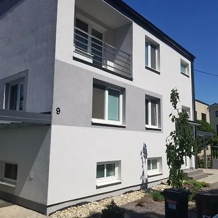 Vip žabník * Prievidza